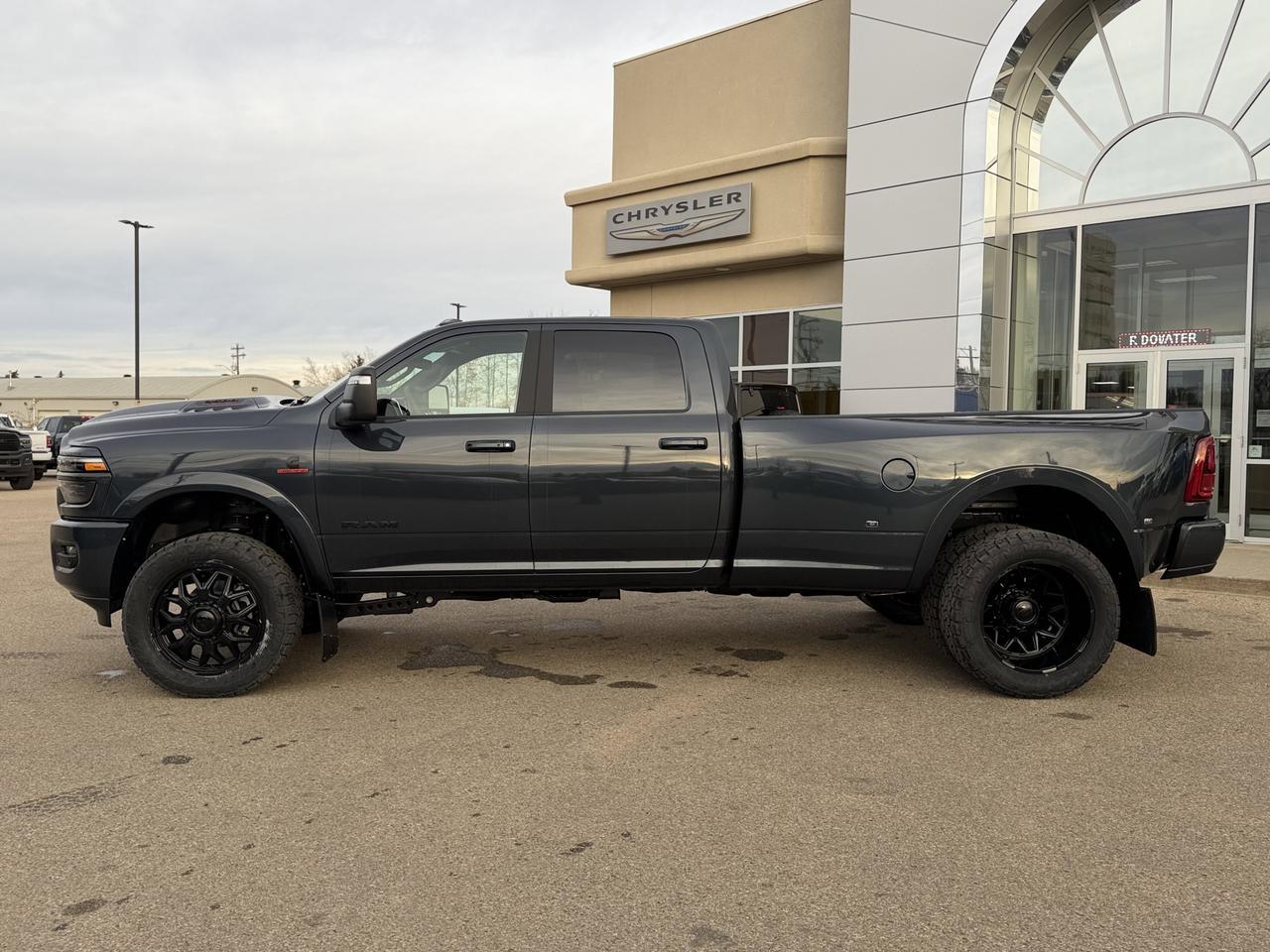 2026 Ram 3500 Laramie Night Edition Dually Crew Cab 4x4 | SULLY | Rig Ready Ram | Sport Hood | Sunroof Redwater AB