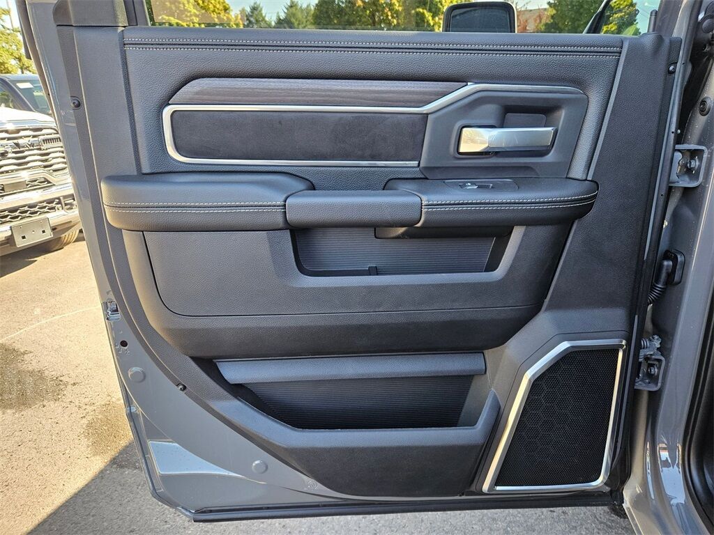 2026 Ram 3500 Laramie Gresham OR