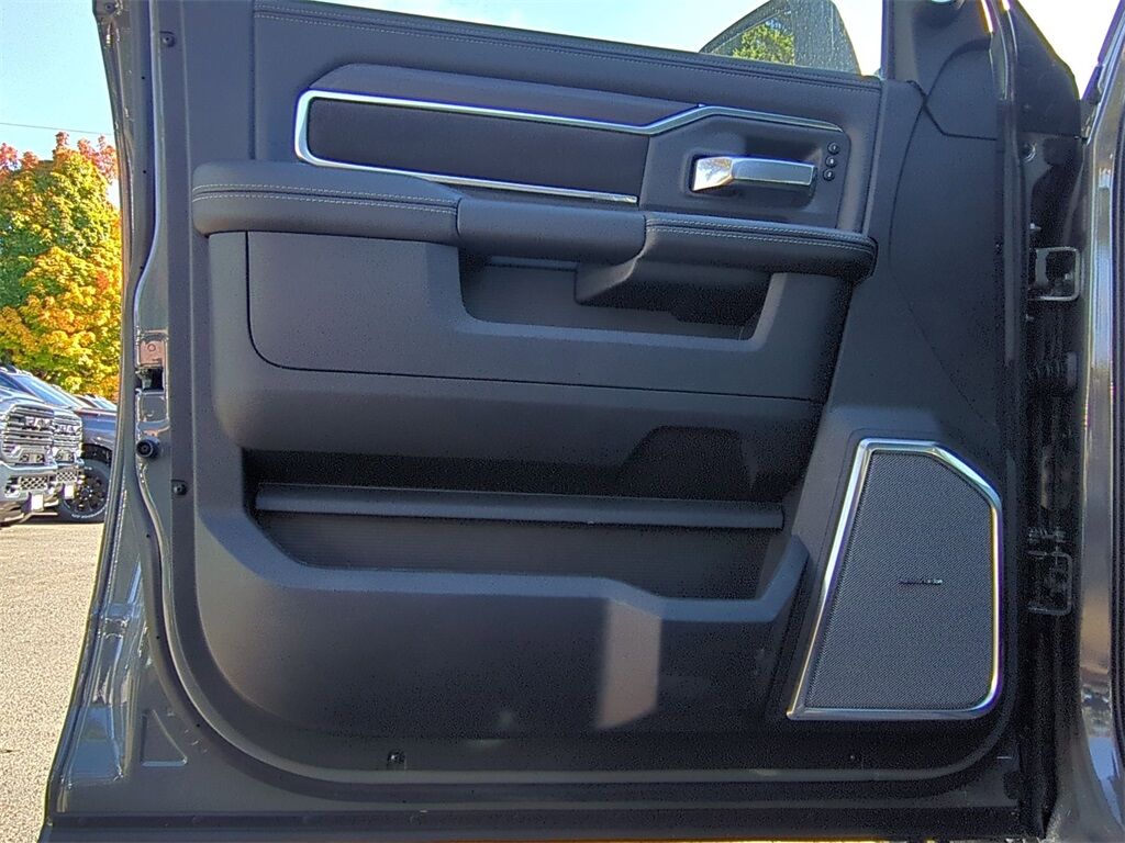 2026 Ram 3500 Laramie Gresham OR