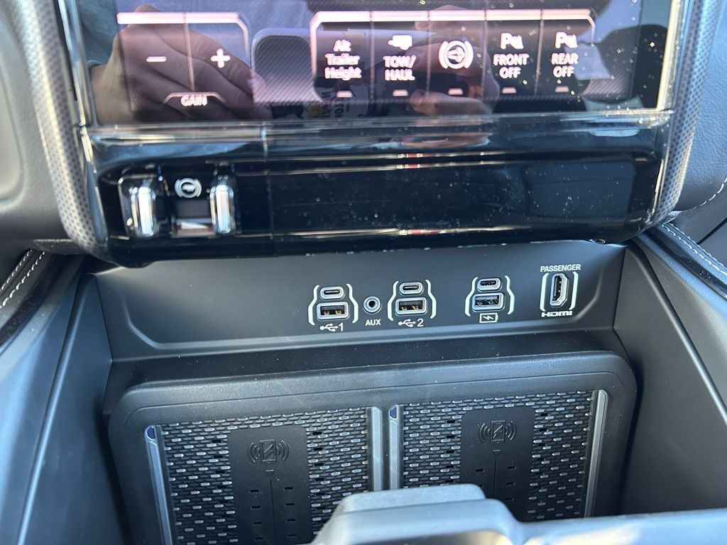 2026 Ram 3500 Limited Crestwood KY