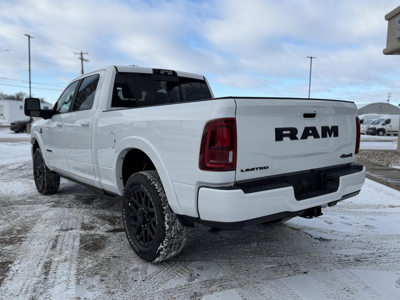 2026 Ram 3500 Limited Crew Cab 4x4 | HO Cummins Turbo Diesel | 5th Wheel Prep | Black Leather | NAV | Heated Seats Redwater AB