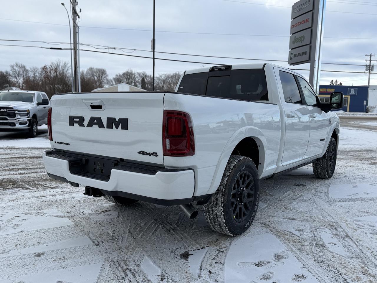 2026 Ram 3500 Limited Crew Cab 4x4 | HO Cummins Turbo Diesel | 5th Wheel Prep | Black Leather | NAV | Heated Seats Redwater AB