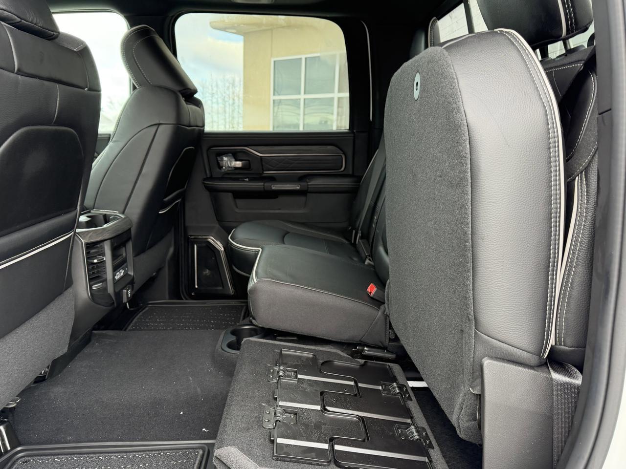 2026 Ram 3500 Limited Crew Cab 4x4 | HO Cummins Turbo Diesel | 5th Wheel Prep | Black Leather | NAV | Heated Seats Redwater AB