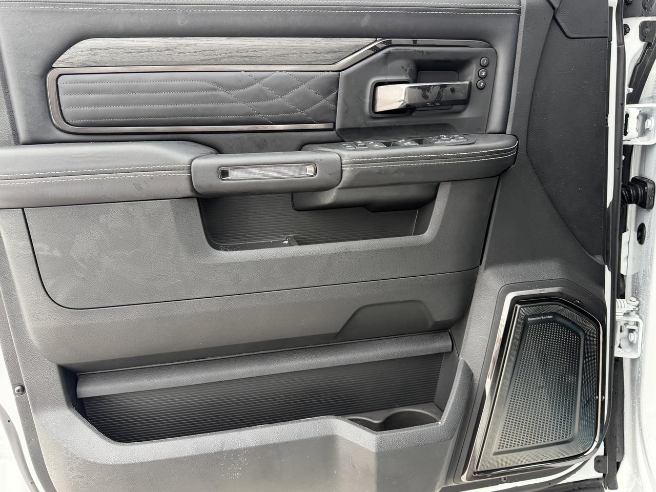 2026 Ram 3500 Limited Crew Cab 4x4 | HO Cummins Turbo Diesel | 5th Wheel Prep | Black Leather | NAV | Heated Seats Redwater AB