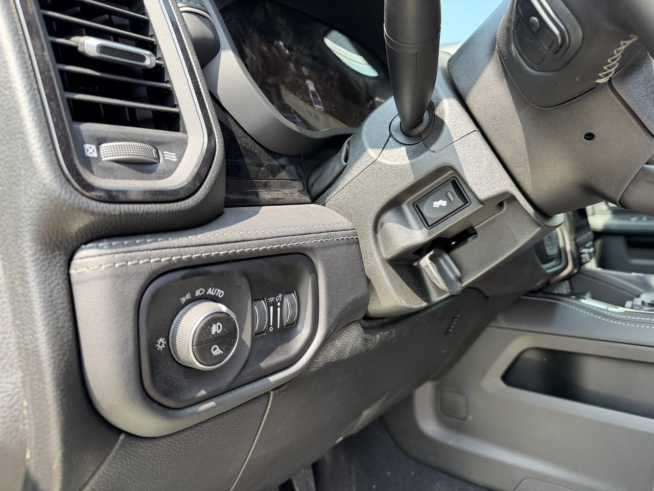 2026 Ram 3500 Limited Crew Cab Dually 4x4 | Cummins Diesel | Night Edition | Power Sunroof | 5th Wheel Prep Redwater AB