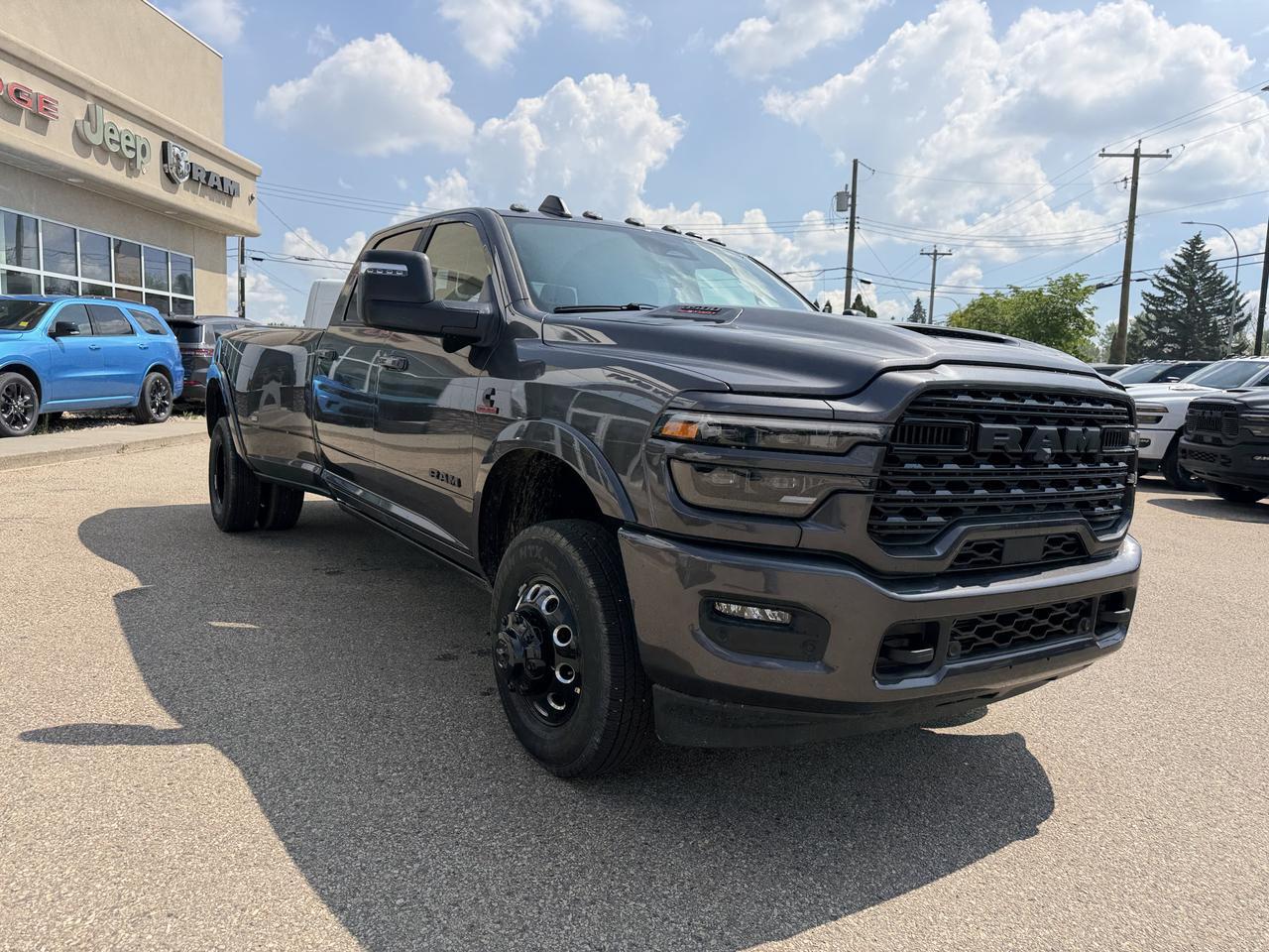 2026 Ram 3500 Limited Crew Cab Dually 4x4 | Cummins Diesel | Night Edition | Power Sunroof | 5th Wheel Prep Redwater AB