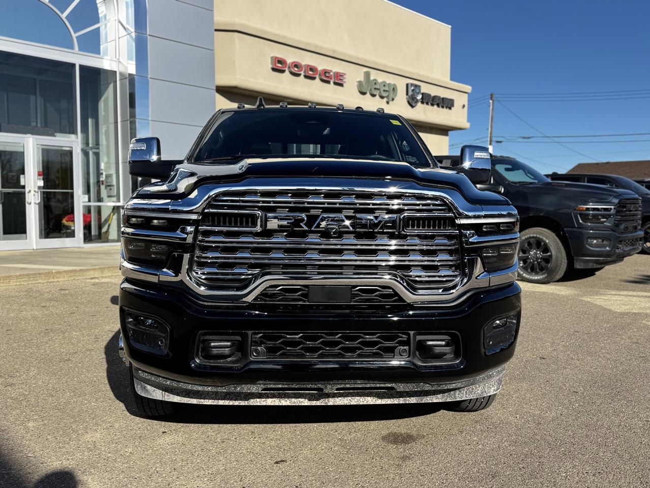 2026 Ram 3500 Limited Dually Crew Cab 4x4 | Cummins | Leather | Towing | Sunroof | Backup Camera Redwater AB