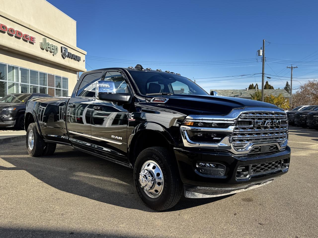 2026 Ram 3500 Limited Dually Crew Cab 4x4 | Cummins | Leather | Towing | Sunroof | Backup Camera Redwater AB
