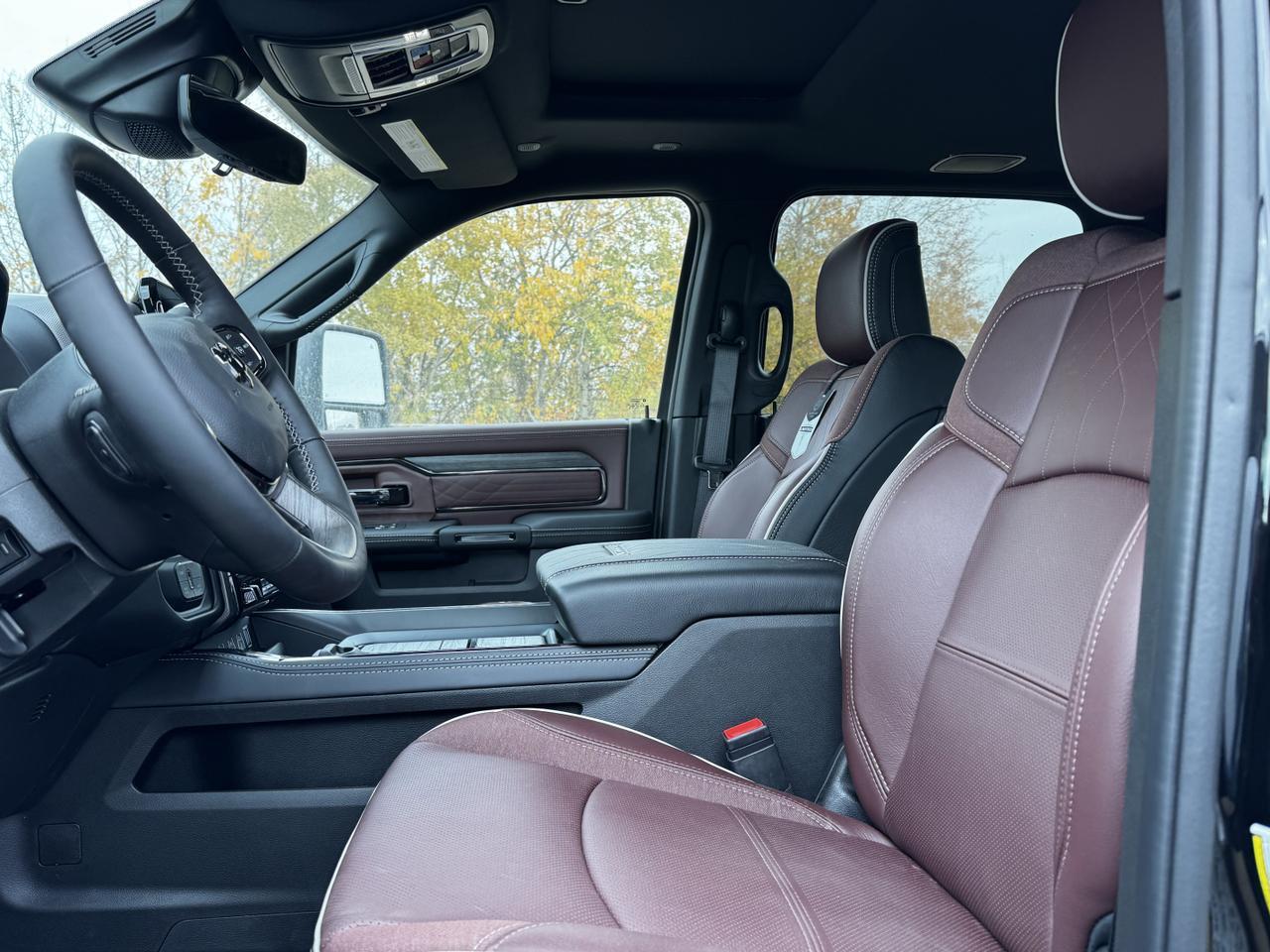 2026 Ram 3500 Limited Dually Crew Cab 4x4 | Cummins | Leather | Towing | Sunroof | Backup Camera Redwater AB