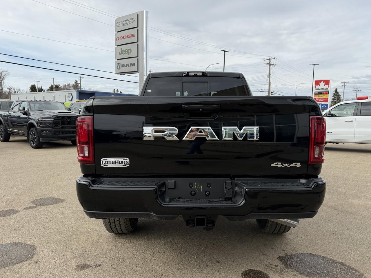 2026 Ram 3500 Limited Longhorn Mega Cab 4x4 | Bison Brown Filigree Leather | NAV | 5th Wheel | Power Steps Redwater AB