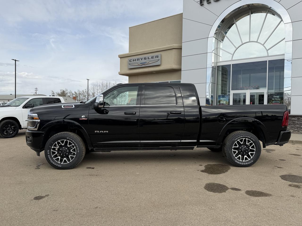 2026 Ram 3500 Limited Longhorn Mega Cab 4x4 | Bison Brown Filigree Leather | NAV | 5th Wheel | Power Steps Redwater AB