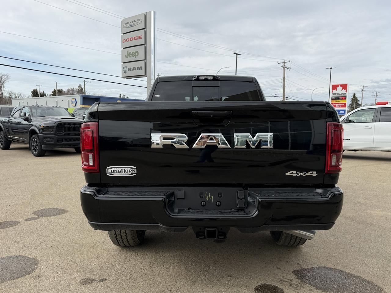 2026 Ram 3500 Limited Longhorn Redwater AB