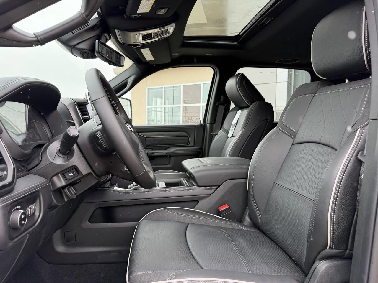 2026 Ram 3500 Limited Mega Cab | Cummins HO Turbo Diesel | Night Edition | Leather | NAV | Touchscreen Redwater AB
