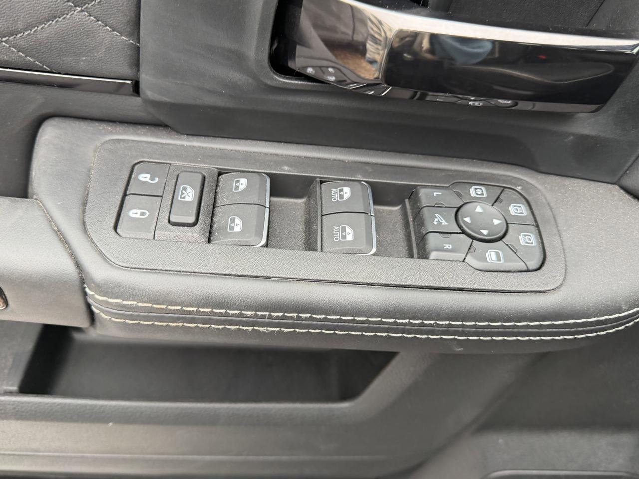 2026 Ram 3500 Limited Night Edition Crew Cab 4x4 | Cummins | Sunroof | Towing | Heated Vented Seats Redwater AB