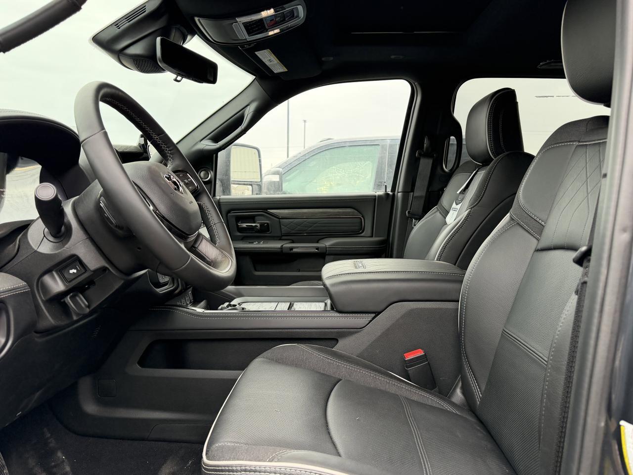 2026 Ram 3500 Limited Night Edition Crew Cab 4x4 | Cummins | Sunroof | Towing | Heated Vented Seats Redwater AB