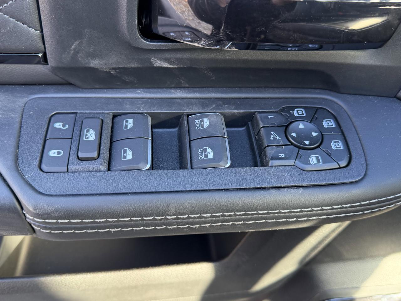 2026 Ram 3500 Limited Night Edition Crew Cab 4x4 | Cummins Diesel | Premium Leather | Towing | Sunroof Redwater AB