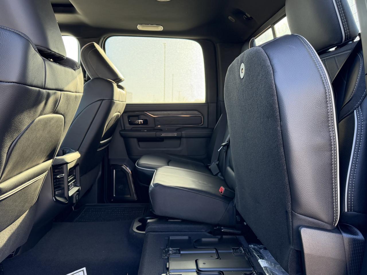 2026 Ram 3500 Limited Night Edition Crew Cab 4x4 | Cummins Diesel | Premium Leather | Towing | Sunroof Redwater AB