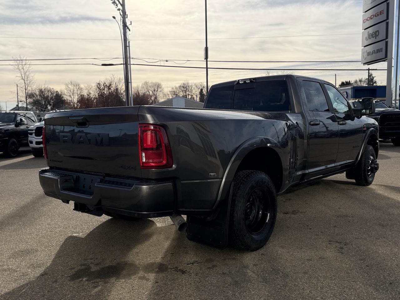 2026 Ram 3500 Limited Night Edition Dually Crew Cab 4x4 | Cummins Diesel | Leather | Towing | Sunroof Redwater AB