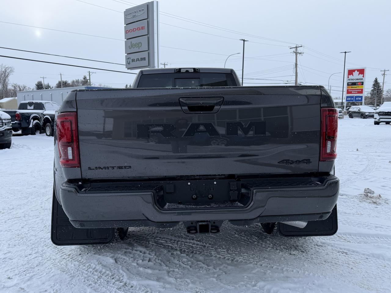 2026 Ram 3500 Limited Night Edition Dually Crew Cab 4x4 | Cummins Diesel | Leather | Towing | Sunroof Redwater AB