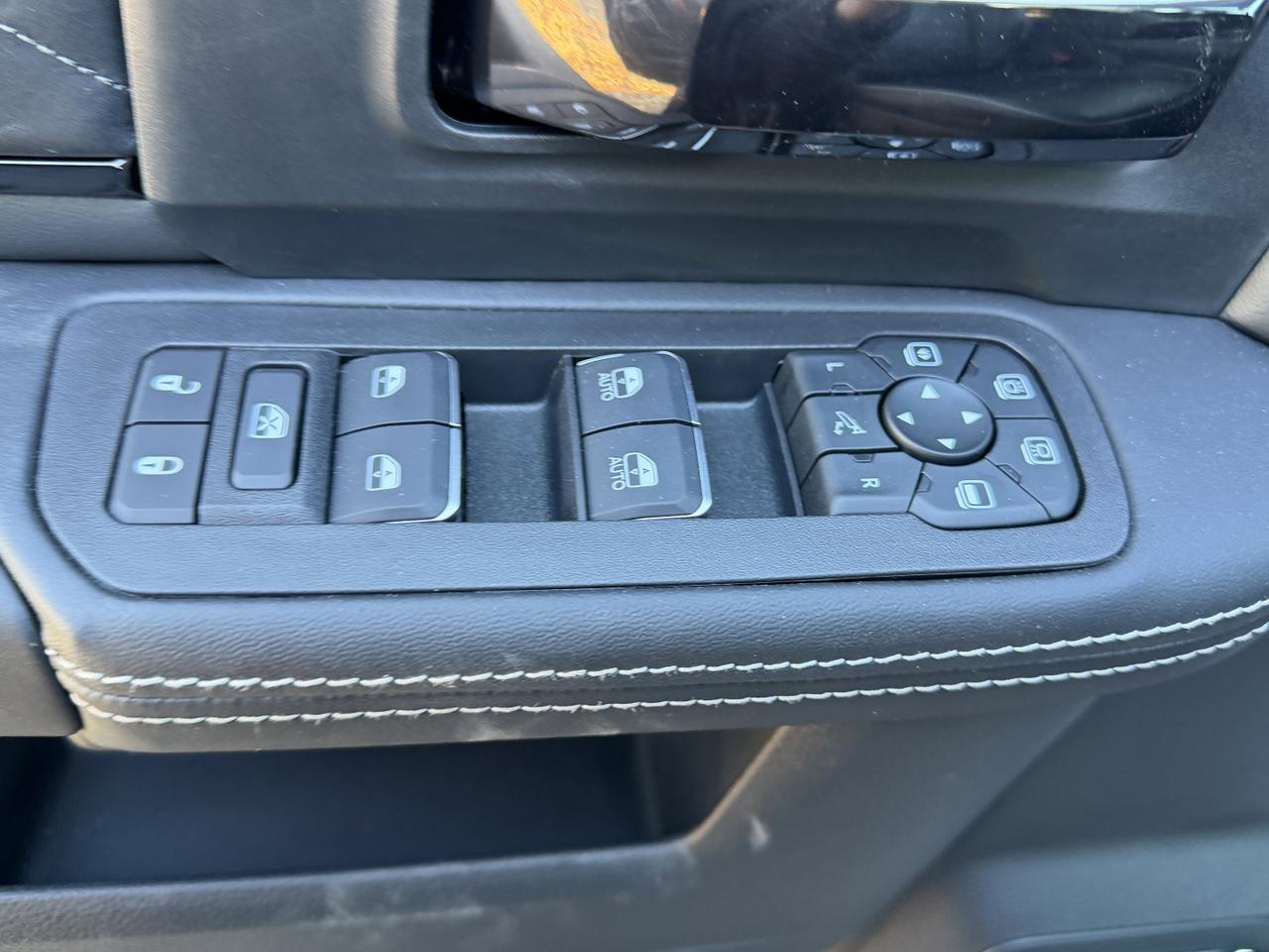 2026 Ram 3500 Limited Night Edition Dually Crew Cab 4x4 | Cummins Diesel | Leather | Towing | Sunroof Redwater AB