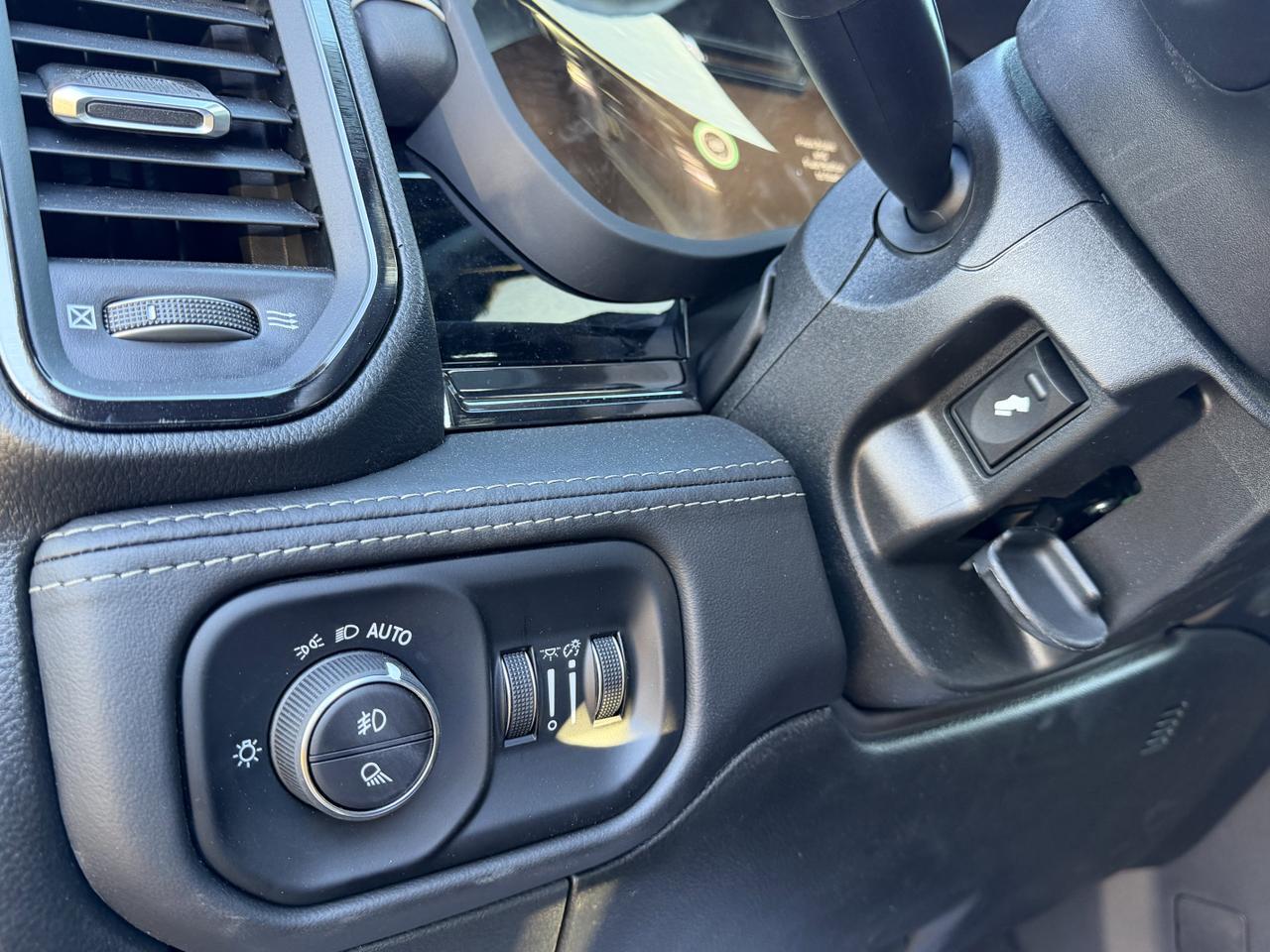 2026 Ram 3500 Limited Night Edition Dually Crew Cab 4x4 | Cummins Diesel | Leather | Towing | Sunroof Redwater AB