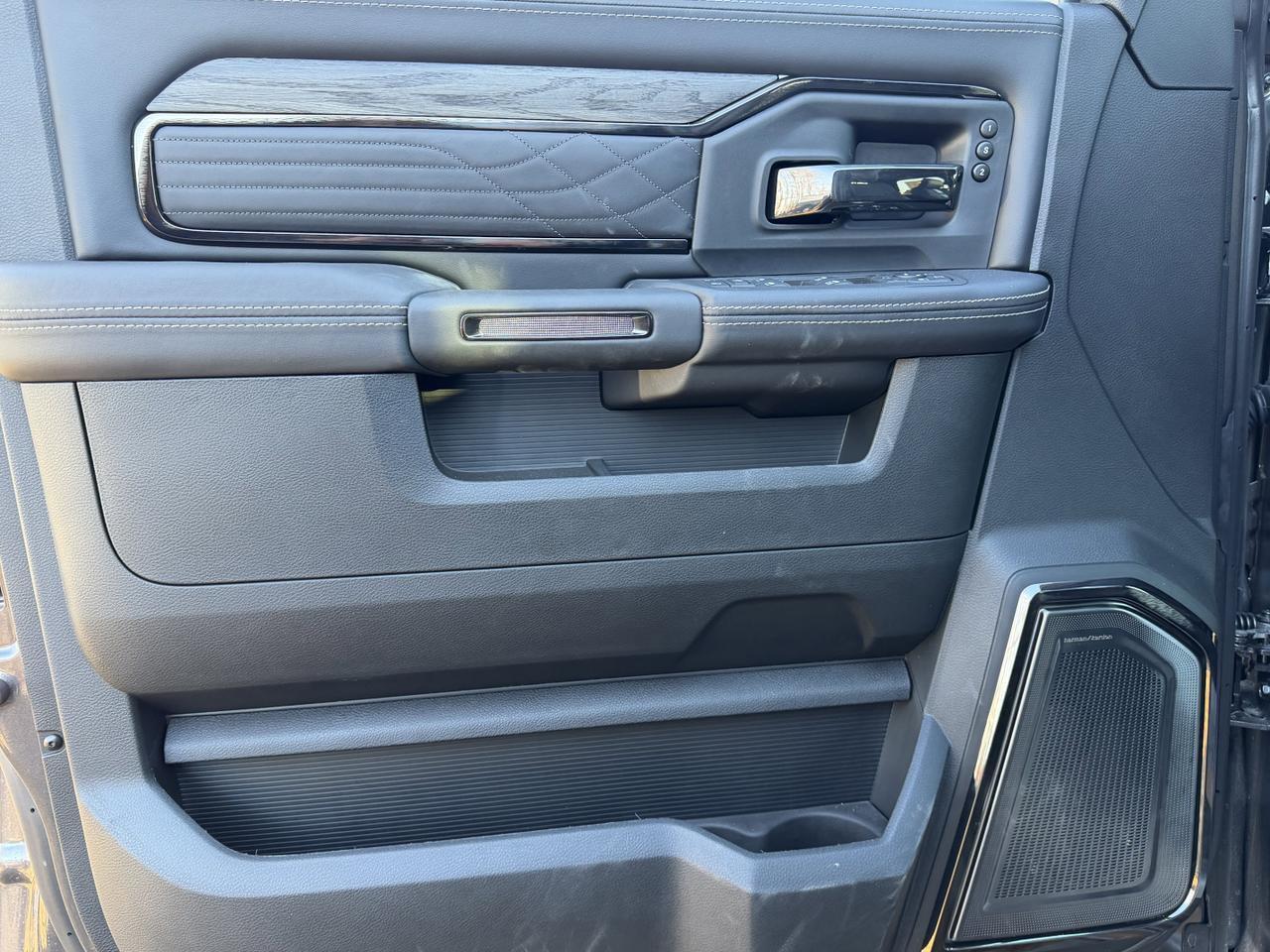 2026 Ram 3500 Limited Night Edition Dually Crew Cab 4x4 | Cummins Diesel | Leather | Towing | Sunroof Redwater AB