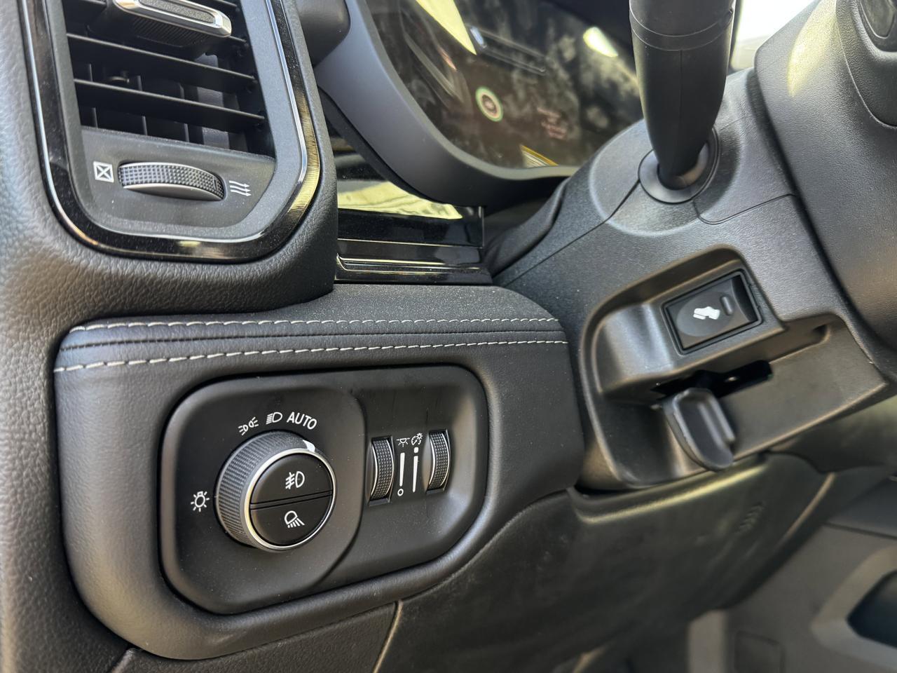 2026 Ram 3500 Limited Night Edition Mega Cab 4x4 | Cummins | Towing | Leather | Sunroof | NAV Redwater AB