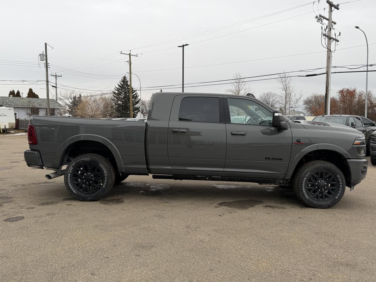 2026 Ram 3500 Limited Night Edition Mega Cab 4x4 l 5th Wheel Prep l Digital Rearview l Sunroof l Level 1 Group Redwater AB