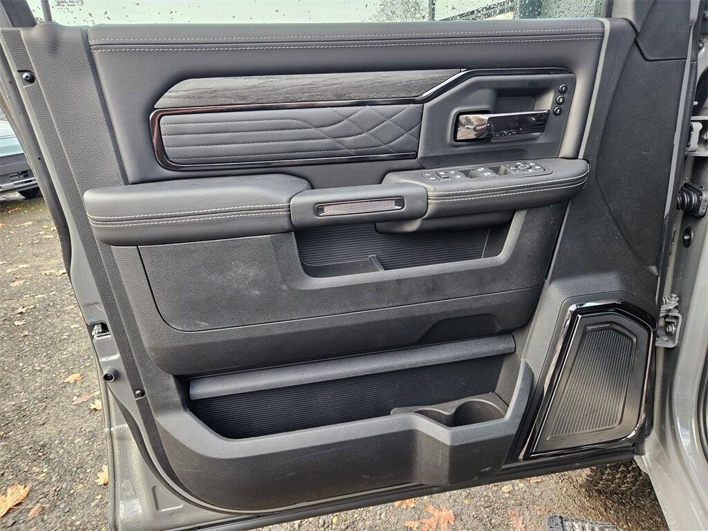 2026 Ram 3500 Limited Gresham OR