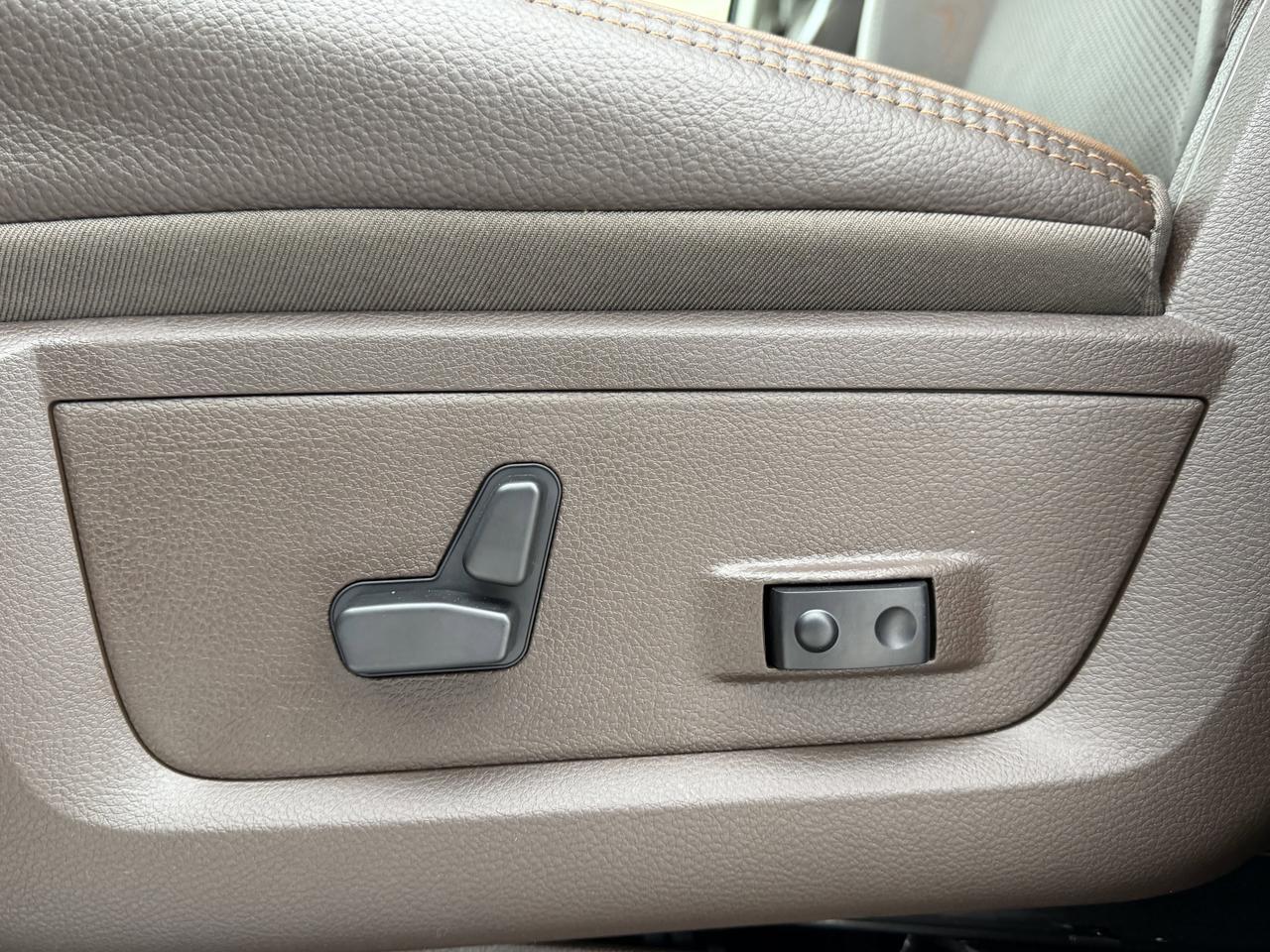 2026 Ram 3500 Longhorn Crew Cab 4x4 | 6.7L Cummins Diesel | Leather | NAV | Remote Start Redwater AB