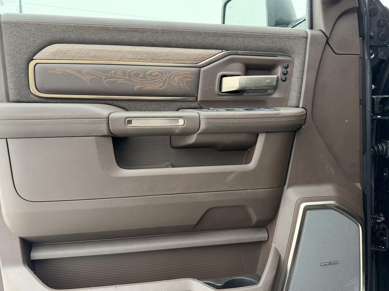 2026 Ram 3500 Longhorn Crew Cab 4x4 | 6.7L Cummins Diesel | Leather | NAV | Remote Start Redwater AB