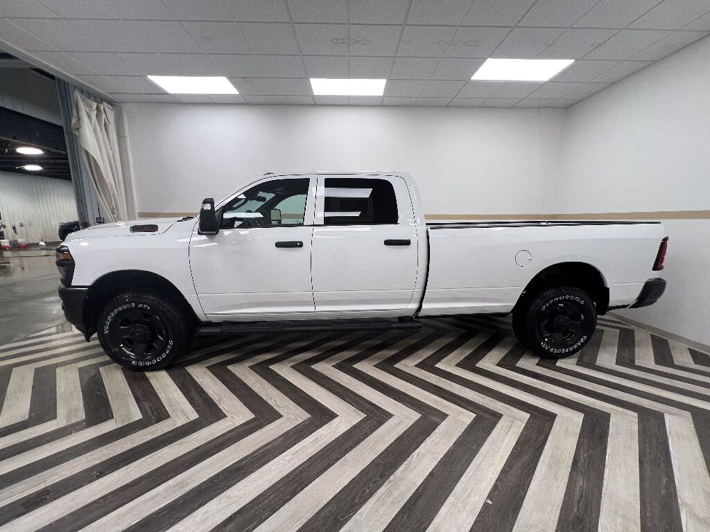 2026 Ram 3500 Tradesman Gasoline