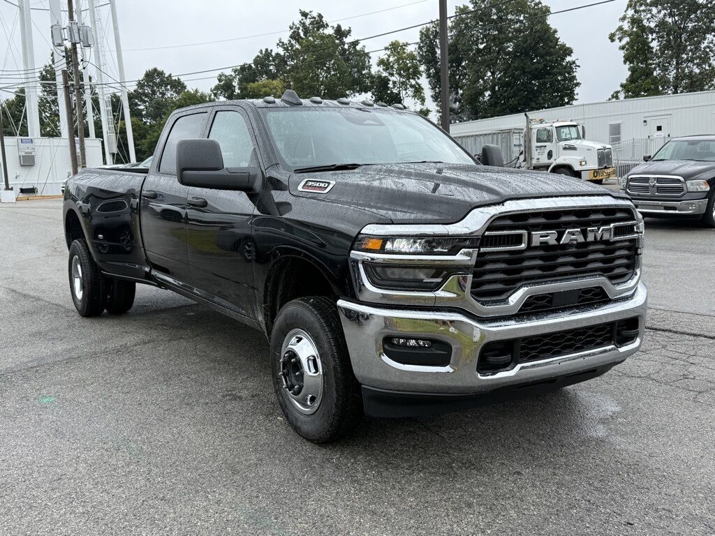 2026 Ram 3500 Tradesman Crestwood KY