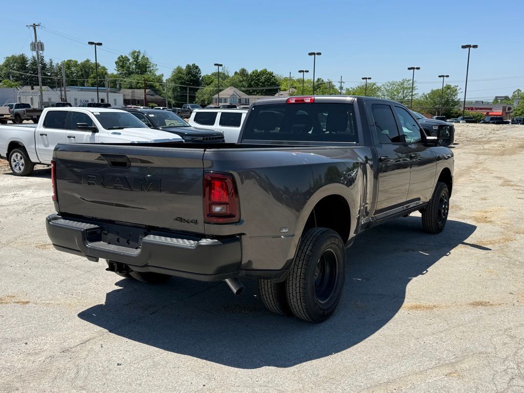 2026 Ram 3500 Tradesman Crestwood KY