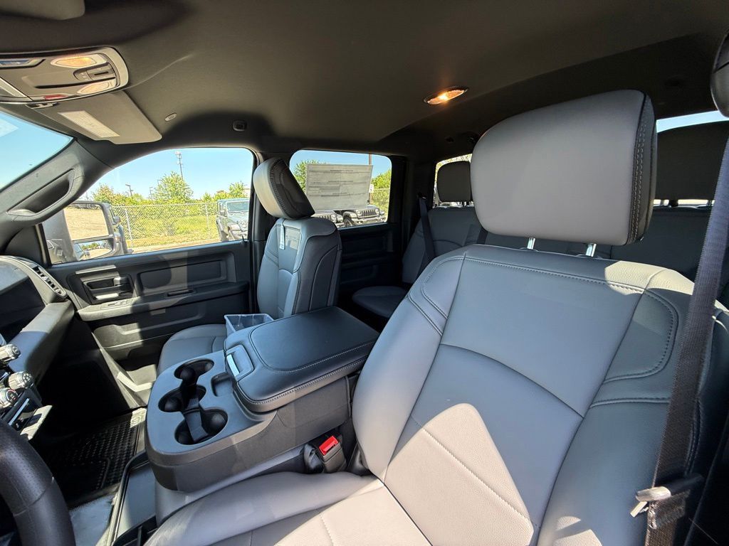 2026 Ram 3500 Tradesman Crestwood KY