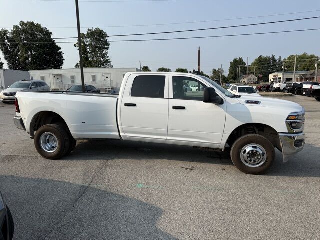 2026 Ram 3500 Tradesman Crestwood KY