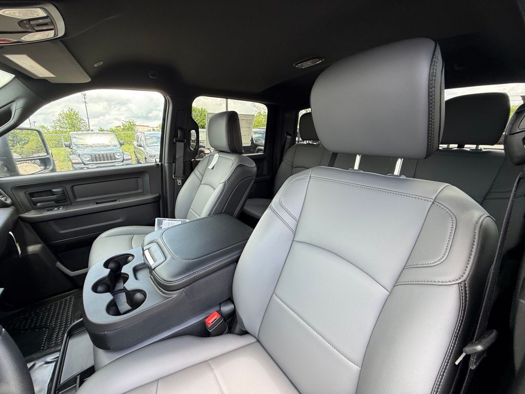 2026 Ram 3500 Tradesman Crestwood KY