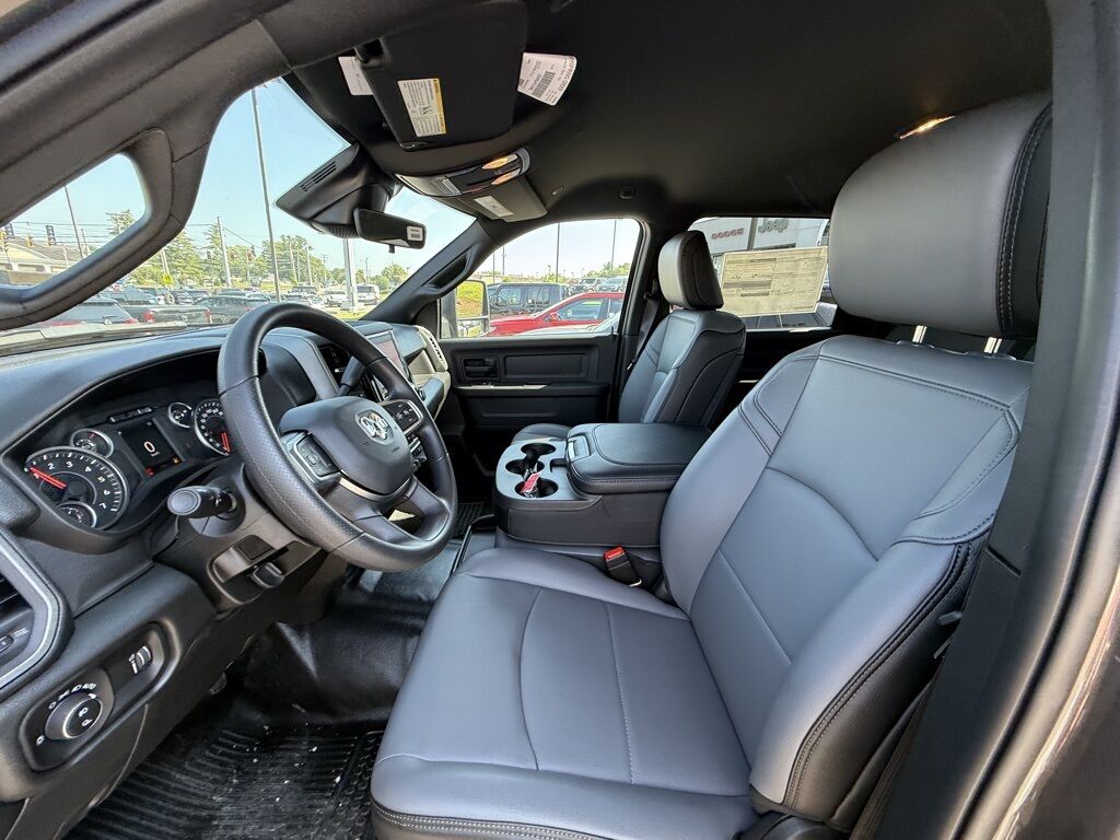 2026 Ram 3500 Tradesman Crestwood KY