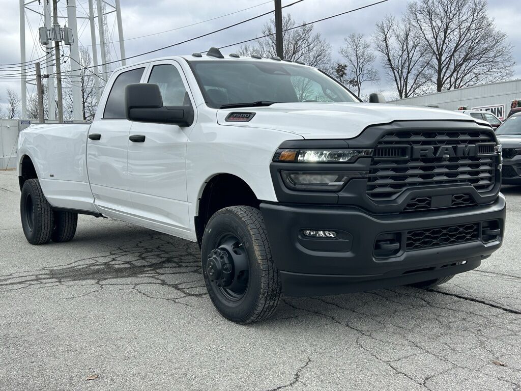 2026 Ram 3500 Tradesman Crestwood KY