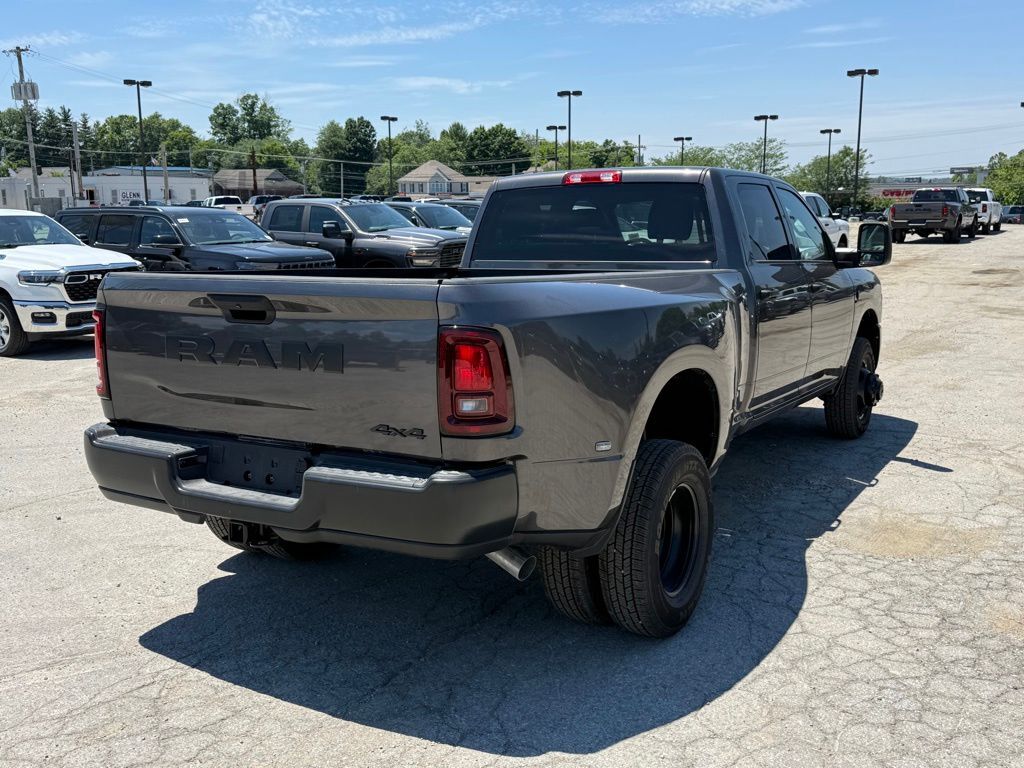 2026 Ram 3500 Tradesman Crestwood KY