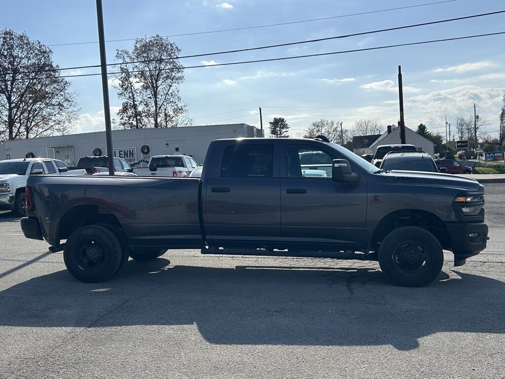 2026 Ram 3500 Tradesman Crestwood KY