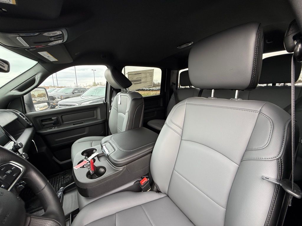 2026 Ram 3500 Tradesman Crestwood KY