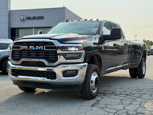 2026 Ram 3500 Tradesman Crestwood KY