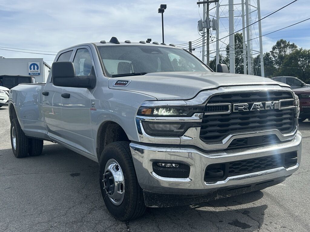 2026 Ram 3500 Tradesman Crestwood KY