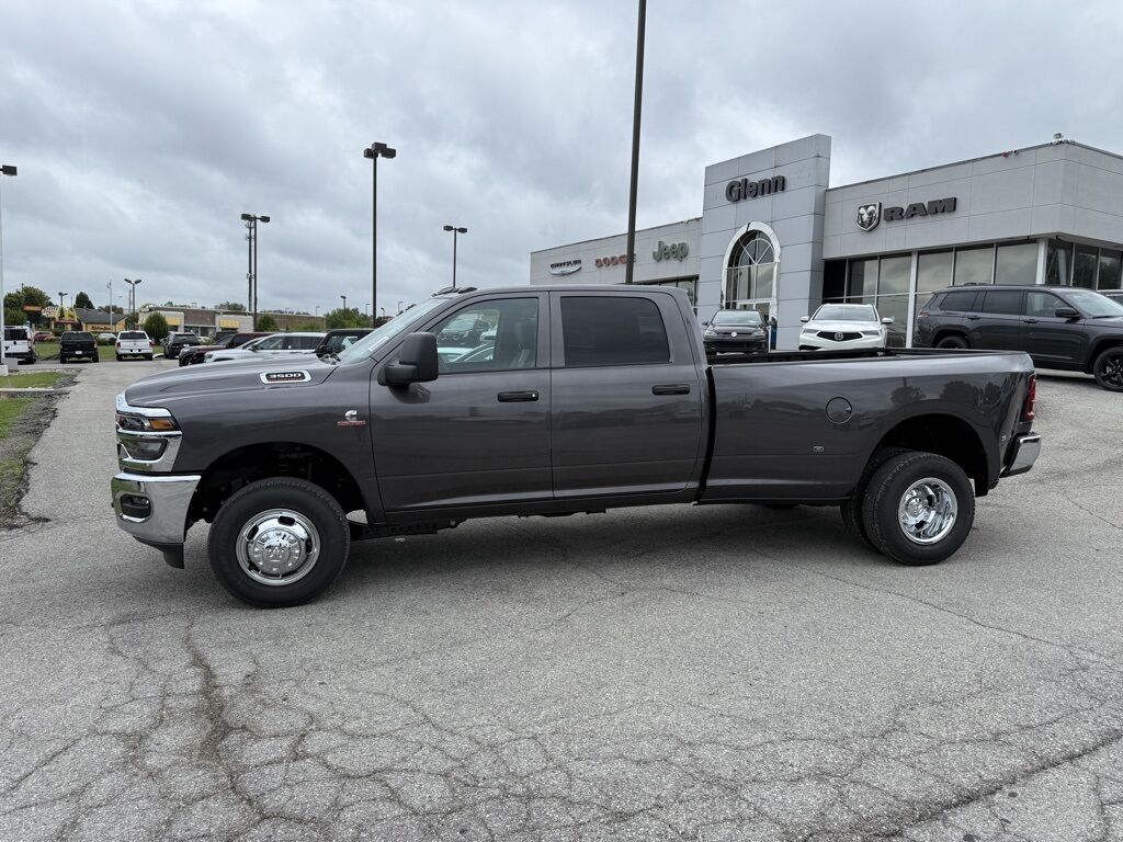 2026 Ram 3500 Tradesman Crestwood KY