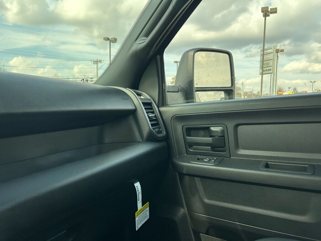 2026 Ram 3500 Tradesman Crestwood KY