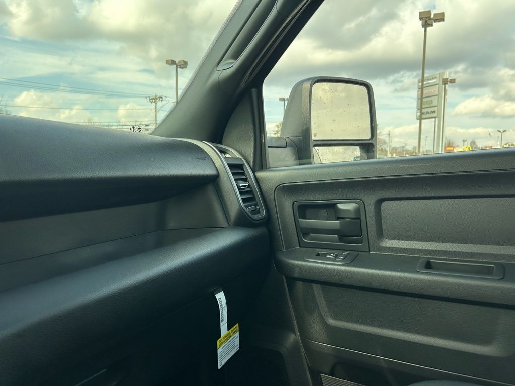 2026 Ram 3500 Tradesman Crestwood KY