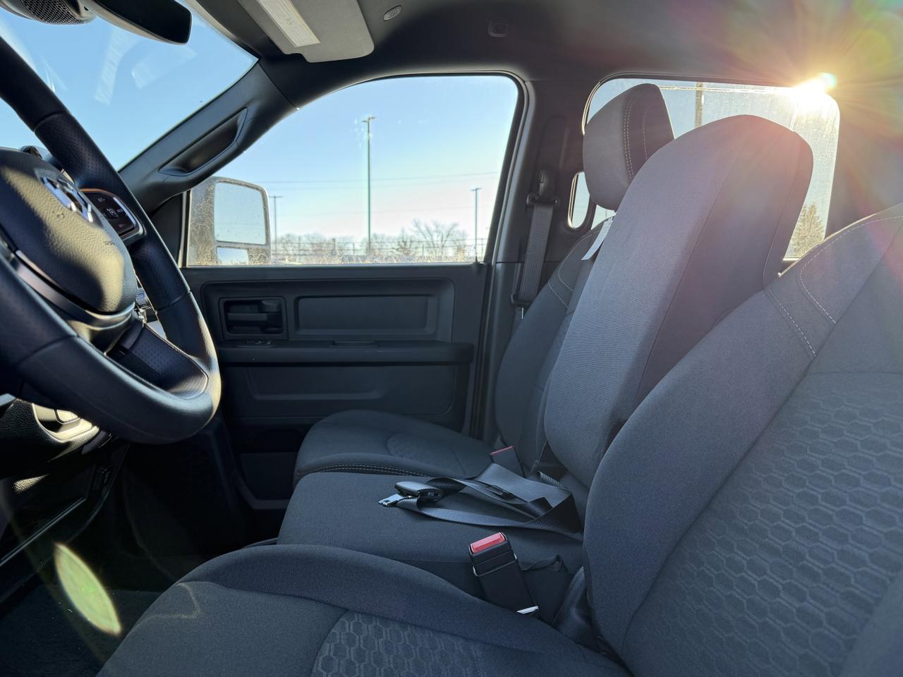 2026 Ram 3500 Tradesman Crew Cab 4x4 | Cummins | Front Bench | Cloth | Backup Camera | Towing | NAV Redwater AB