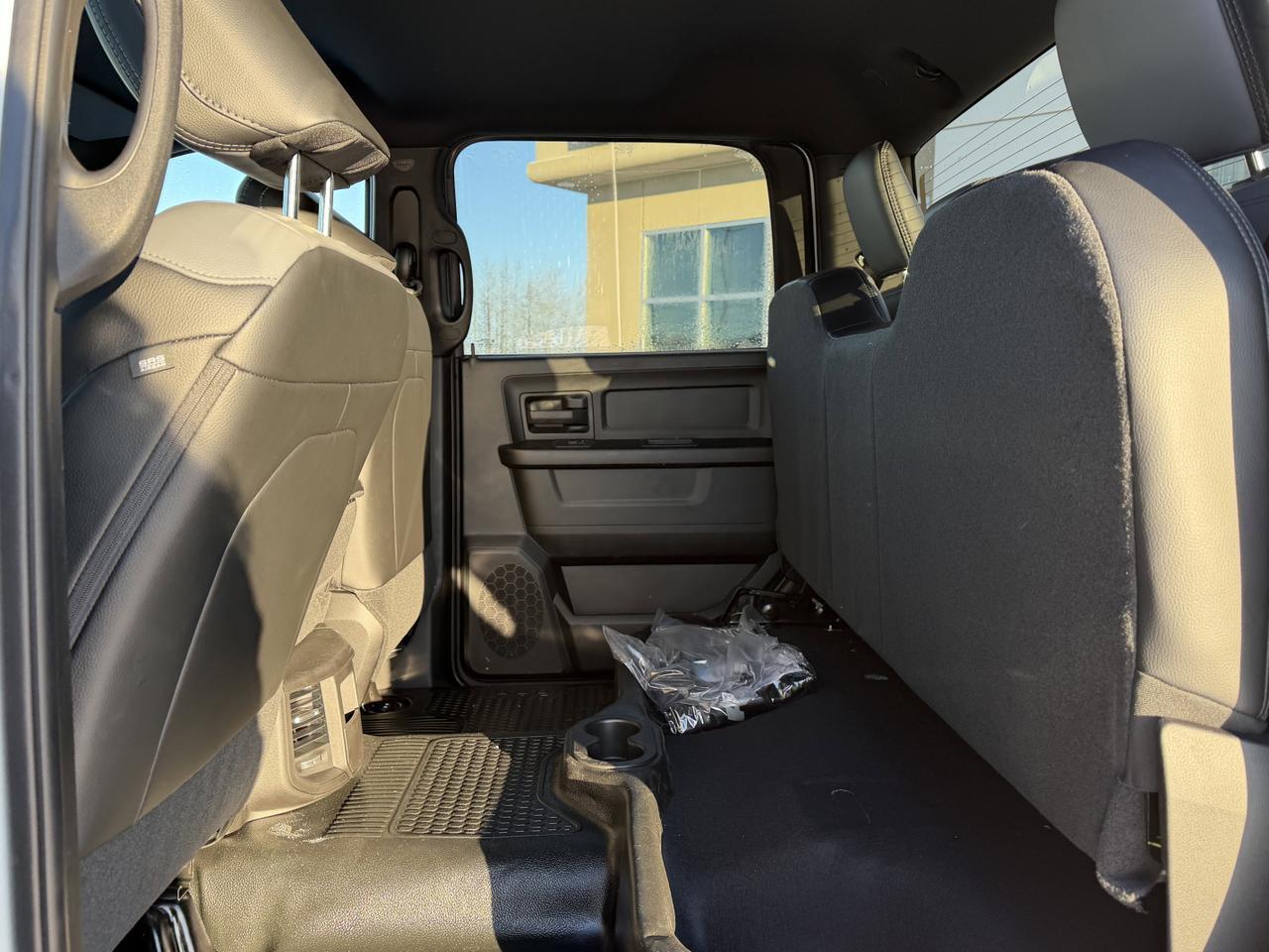 2026 Ram 3500 Tradesman Crew Cab 4x4 | Cummins Diesel | 12IN Touchscreen | NAV | Backup Camera | HD Towing Redwater AB