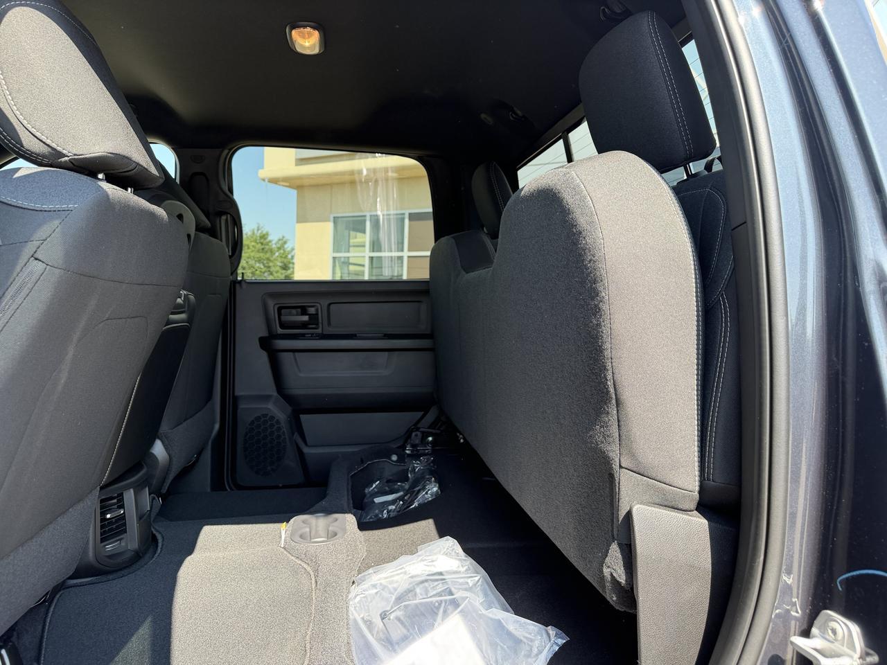 2026 Ram 3500 Tradesman Crew Cab 4x4 | Cummins Diesel | Forged Blue | NAV | 12IN Display | 5th Wheel Prep Redwater AB